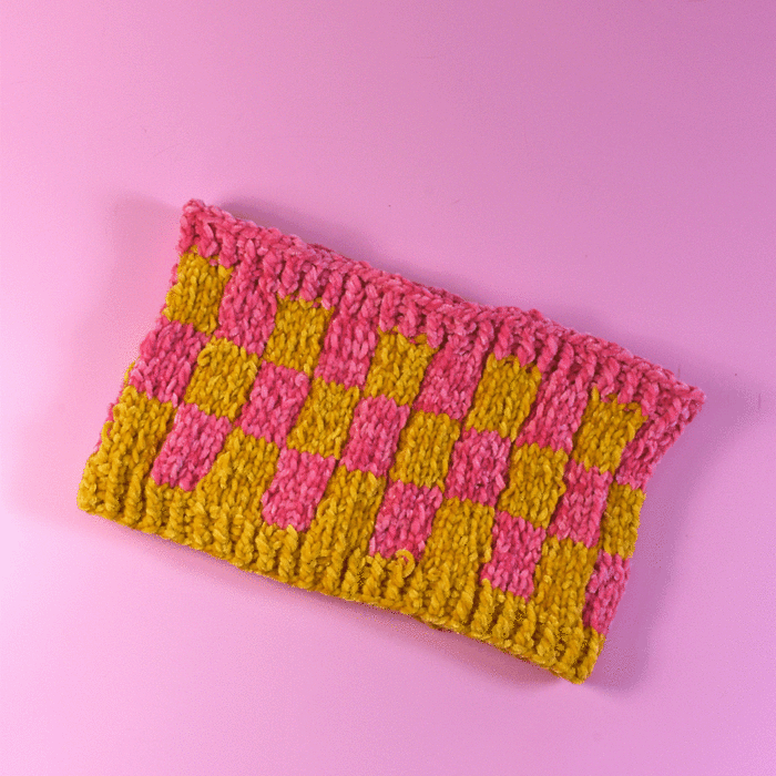 Polly Cowl Knitting Pattern Kit by Emma Munn in Ricorumi Nilli Nilli DK main product photo
