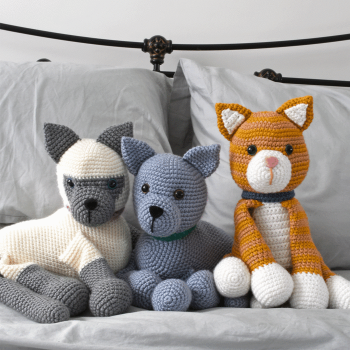 WoolCats Siamese Crochet Pattern Kit by Heather Gibbs in WoolBox Imagine Classic DK