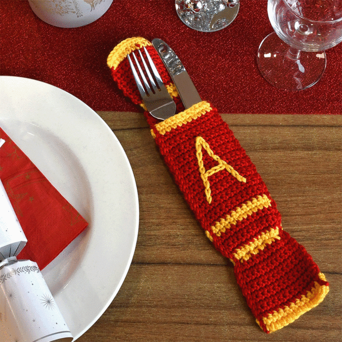 Christmas Cracker Cutlery Holders Crochet Pattern Kit in WoolBox Imagine Classic Anti-Pilling DK by Zoe Potrac main product photo