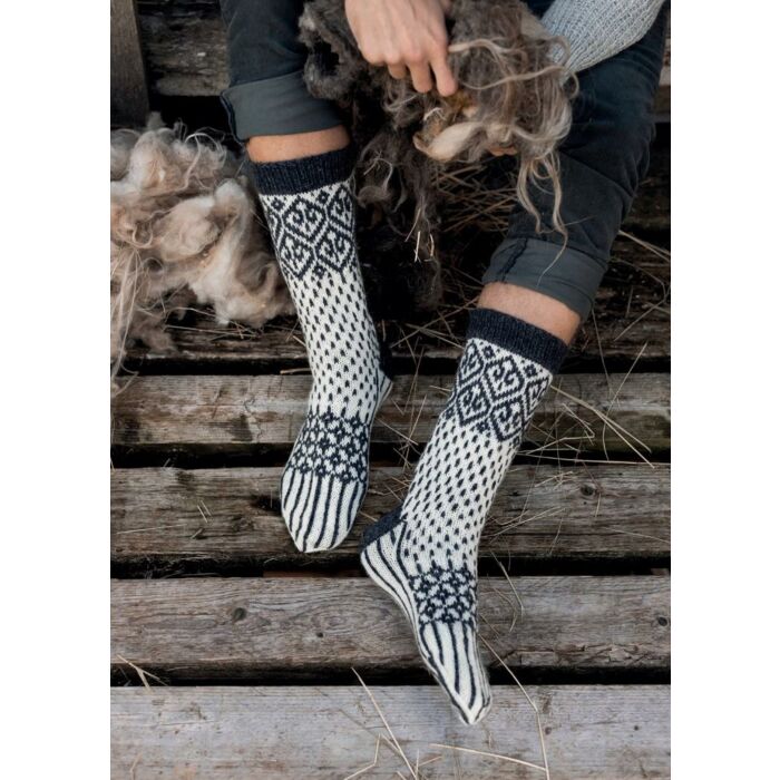 Nalle Socks Free Pattern Download main product photo