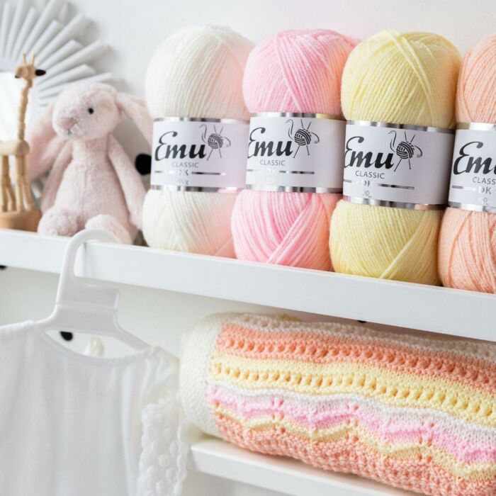 Little Star Knitted Baby Blanket Kit Pink in Emu Classic DK 