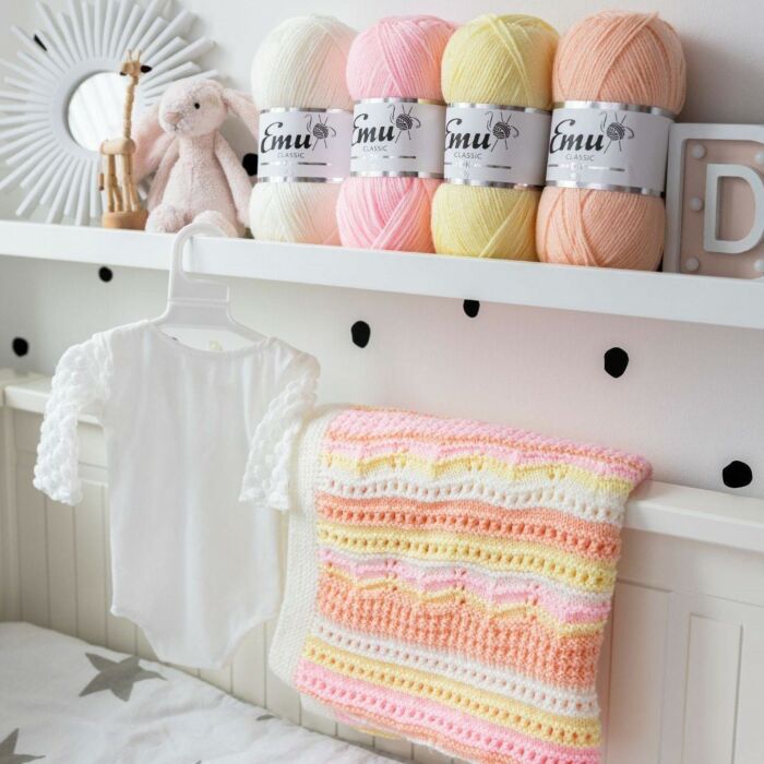 Little Star Knitted Baby Blanket Kit Pink in Emu Classic DK 