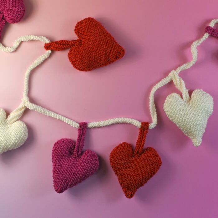 Heart Bunting Knitting Pattern Kit in Woolbox Imagine Classic Anti-Pilling DK