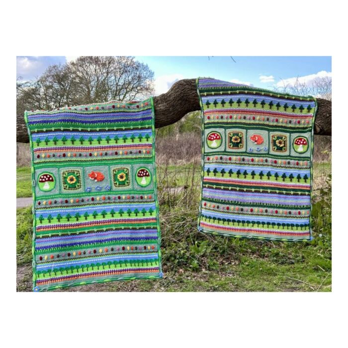 King Cole Woodland Wonders A Crochet Along Blanket in Cottonsoft DK-Yarn Pk 17 x 100g main product photo
