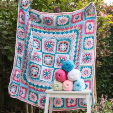 Floral Folk Blanket in Emu Classic DK 1012 Crochet Yarn Pack&Pattern  6x100g